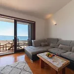 Апартаменты Sunrise Duilovo *