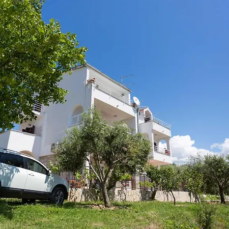 Апартаменты Sunrise Duilovo